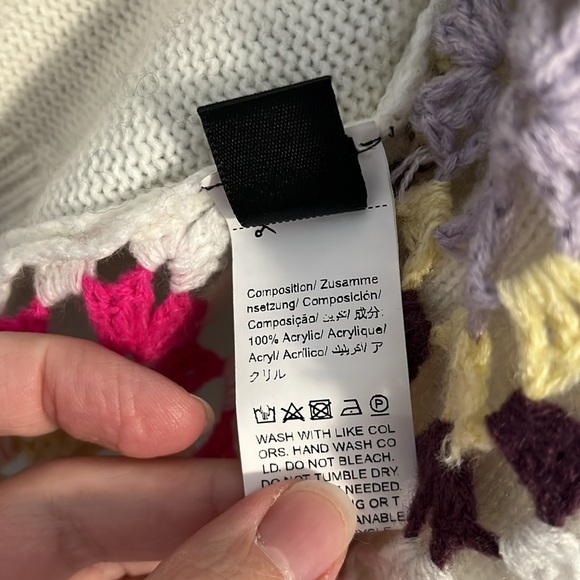 Cute Crochet Patchwork Cardigan - Picture 2 of 4